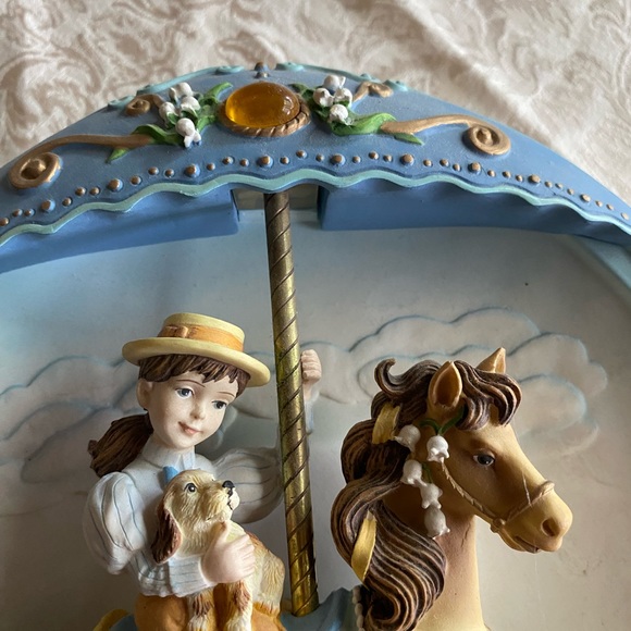 10th PLATE VINTAGE 1994 ‘MY FAVORITE MEMORY of the CAROUSEL DAYDREAMS COLLECTION - Picture 5 of 8